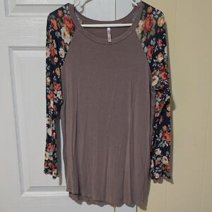 Floral Sleeve Long Sleeve Top